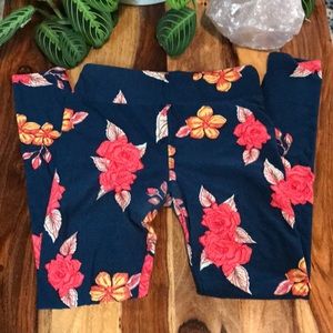 Lularoe Rose & Magnolia Leggings